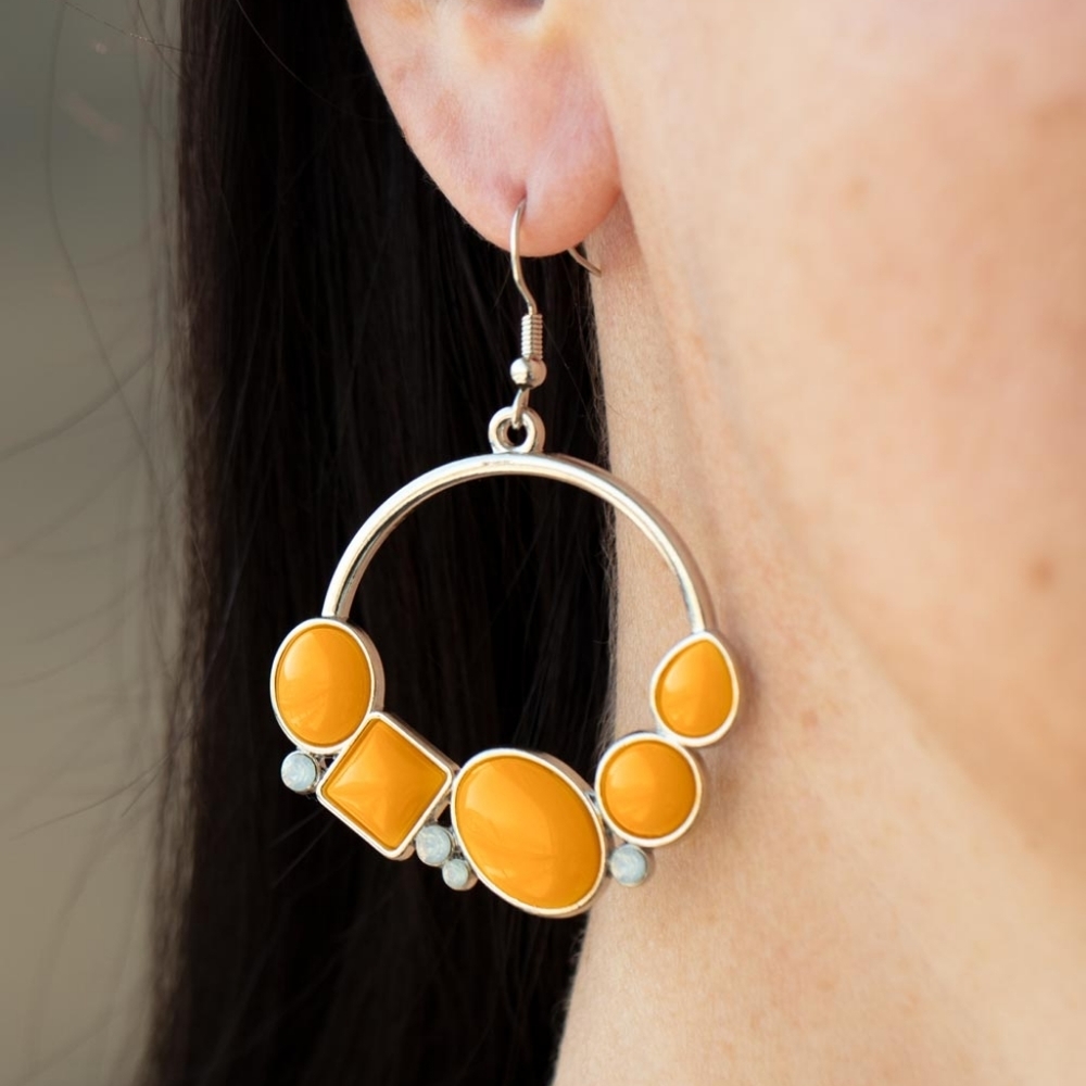 Beautifully BUBBLICIOUS Orange 🍊 Earrings - Picture 2 of 3